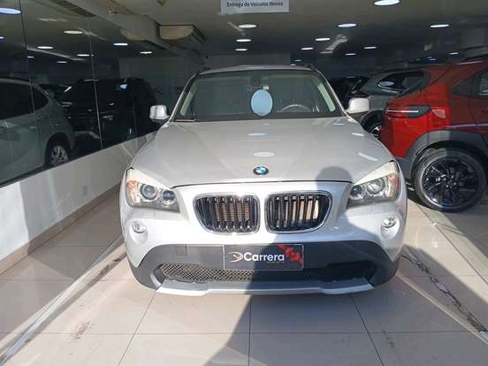 BMW-X1-2011