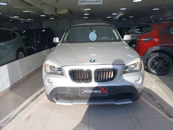 BMW-X1-2.0 18I S-DRIVE 4X2 16V GASOLINA 4P AUTOMÁTICO BMW-X1-2011