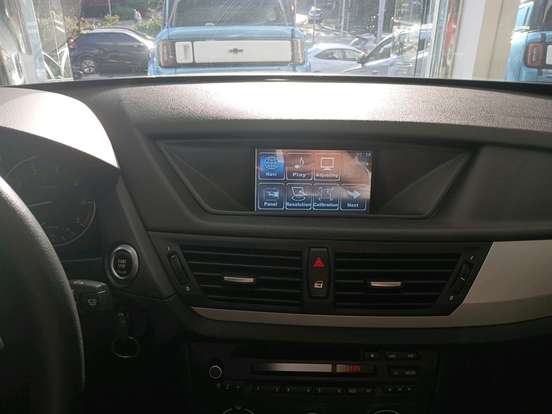 BMW-X1-2.0 18I S-DRIVE 4X2 16V GASOLINA 4P AUTOMÁTICO BMW-X1-2011