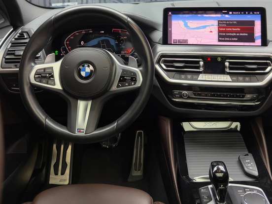 BMW-X4-2022