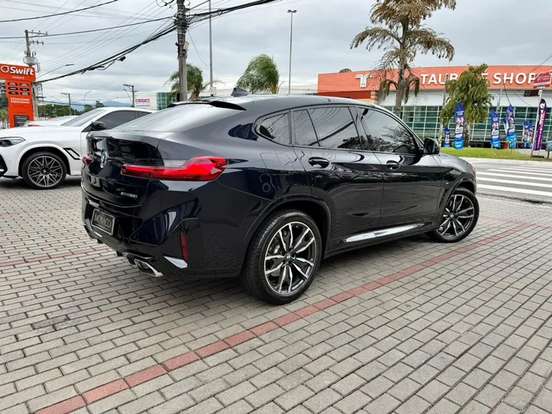 BMW-X4-2023