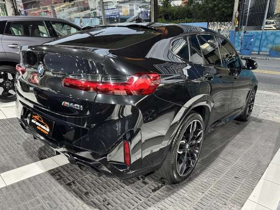 BMW-X4-2023