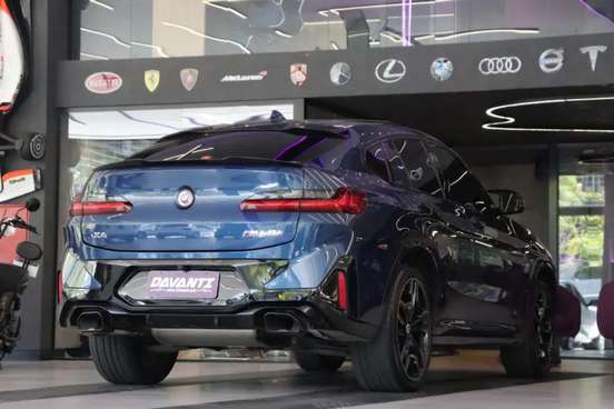BMW-X4-2022