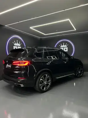 BMW-X5-2019