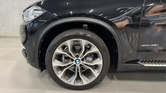 BMW-X5-2017