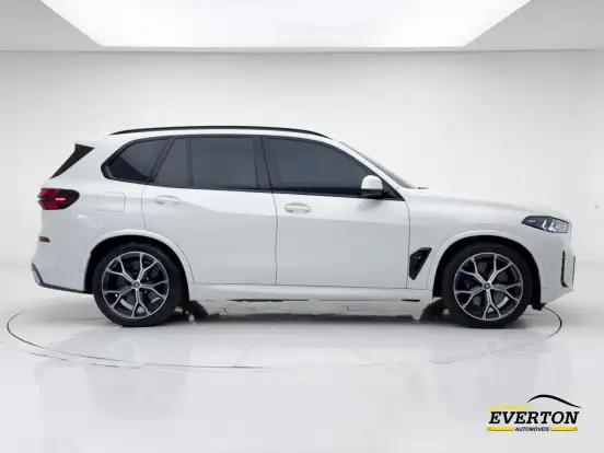 BMW-X5-3.0 I6 TURBO HÍBRIDO XDRIVE50E M SPORT AUTOMÁTICO BMW-X5-2023