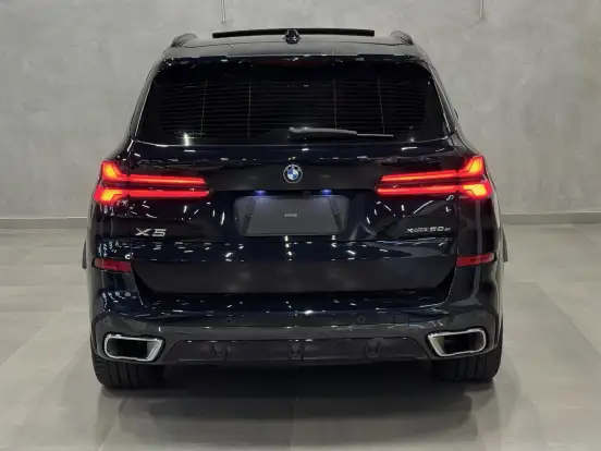 BMW-X5-3.0 I6 TURBO HÍBRIDO XDRIVE50E M SPORT AUTOMÁTICO BMW-X5-2023