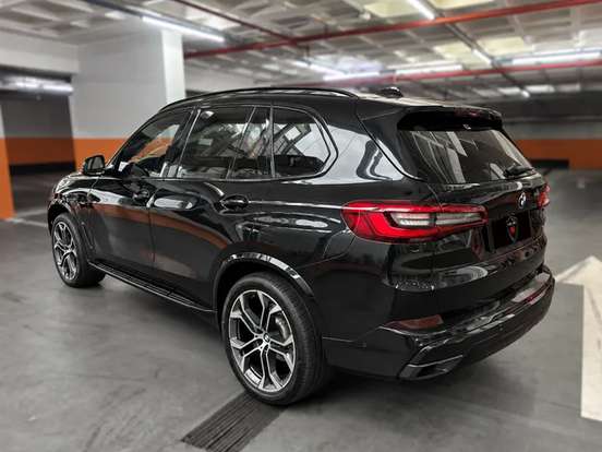 BMW-X5-3.0 4X4 30D I6 TURBO DIESEL 4P AUTOMÁTICO BMW-X5-2019