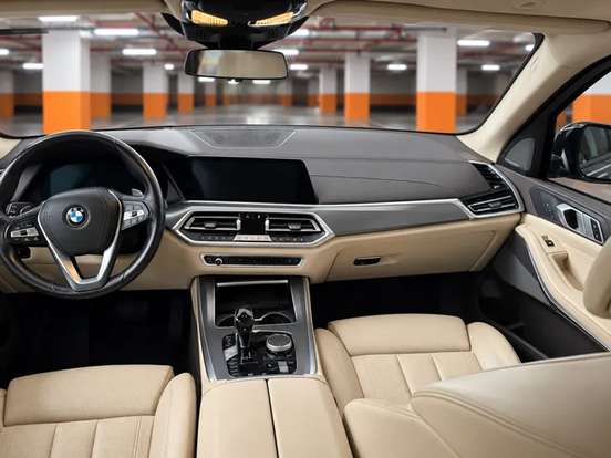 BMW-X5-2019