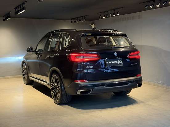 BMW-X5-3.0 4X4 30D I6 TURBO DIESEL 4P AUTOMÁTICO BMW-X5-2019