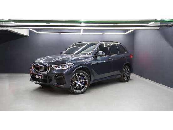 BMW-X5-3.0 I6 TURBO HÍBRIDO XDRIVE45E M SPORT AUTOMÁTICO BMW-X5-2022