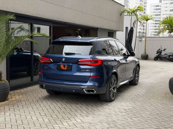 BMW-X5-3.0 I6 TURBO HÍBRIDO XDRIVE45E M SPORT AUTOMÁTICO BMW-X5-2021