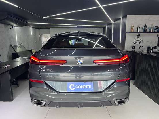 BMW-X6-2022