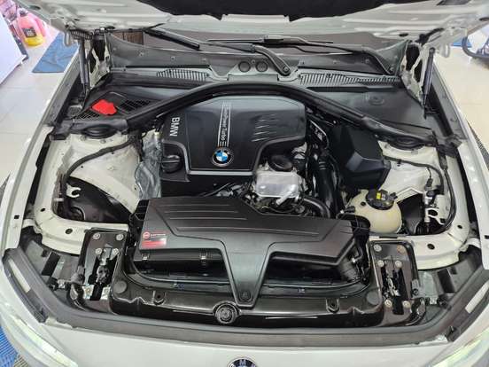BMW-120i-2015