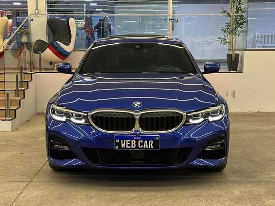 BMW-320i-2021