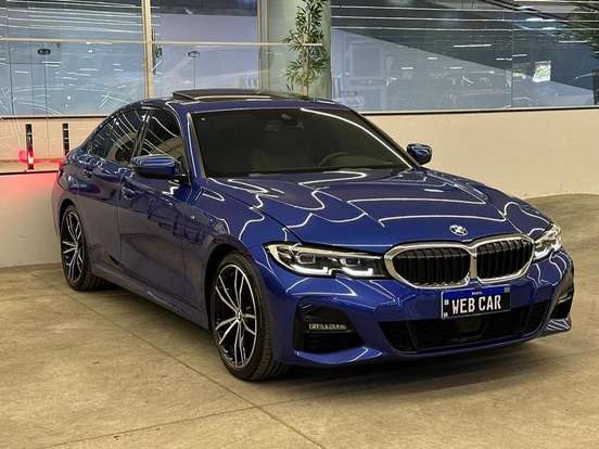 BMW-320i-2021