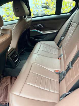 BMW-320i-2025