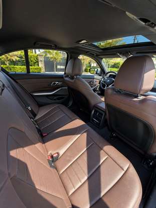 BMW-320i-2025