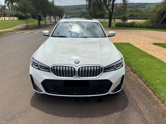BMW-320i-2024