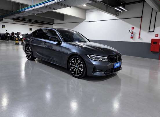BMW-320i-2020