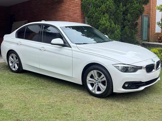 BMW-320i-2.0 SPORT GP 16V TURBO ACTIVE FLEX 4P AUTOMÁTICO BMW-320i-2017