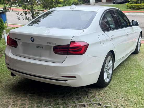 BMW-320i-2.0 SPORT GP 16V TURBO ACTIVE FLEX 4P AUTOMÁTICO BMW-320i-2017