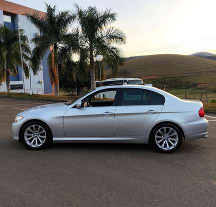 BMW-325i-2.5 SEDAN 24V GASOLINA 4P AUTOMÁTICO BMW-325i-2011