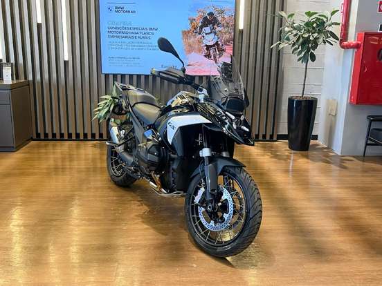 BMW-R 1300 GS TRIPLE BLACK BMW-R 1300 GS TRIPLE BLACK-2025