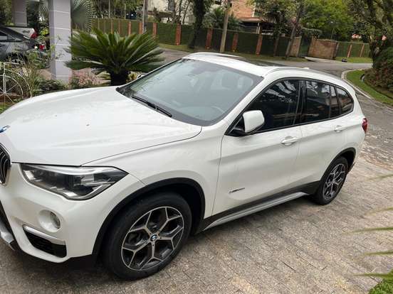 BMW-X1-2.0 16V TURBO GASOLINA SDRIVE20I X-LINE 4P AUTOMÁTICO BMW-X1-2017