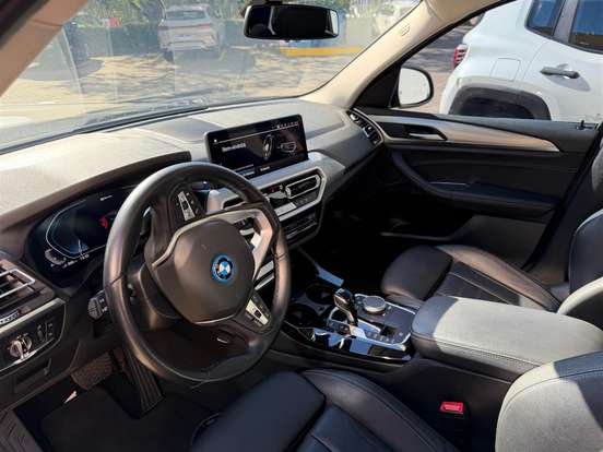 BMW-X3-2022