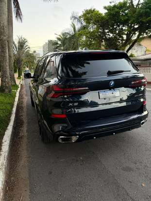 BMW-X5-2023
