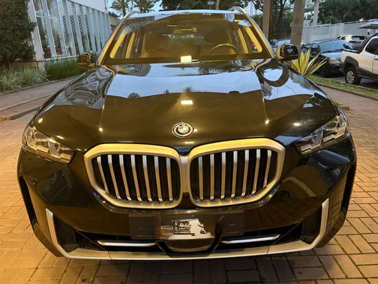 BMW-X5-2023