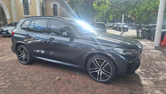 BMW-X5-2019