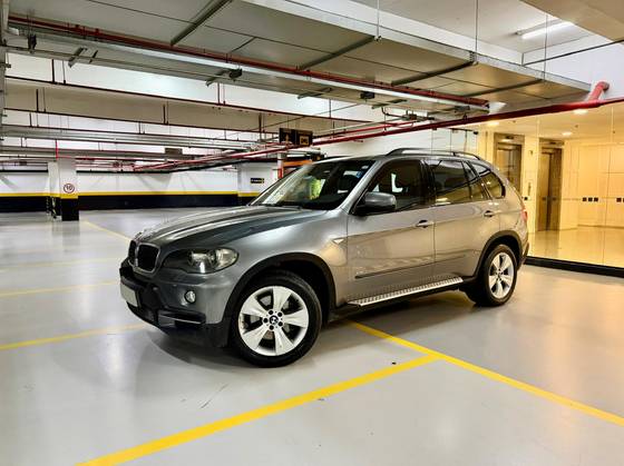 BMW X5 4.8 I SPORT 4X4 V8 32V GASOLINA 4P AUTOMÁTICO