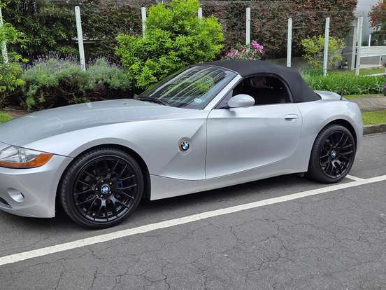 BMW-Z4-3.0 ROADSTER I6 24V GASOLINA 2P AUTOMÁTICO BMW-Z4-2003