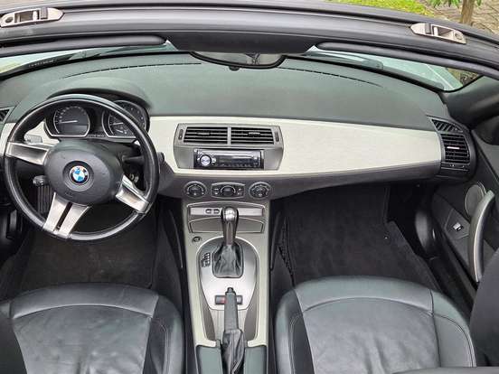 BMW-Z4-3.0 ROADSTER I6 24V GASOLINA 2P AUTOMÁTICO BMW-Z4-2003