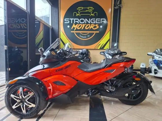 CAN-AM SPYDER RS-S 
