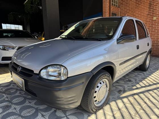 Chevrolet Corsa 1.0 MPF Wind 8V Gasolina 4P Manual