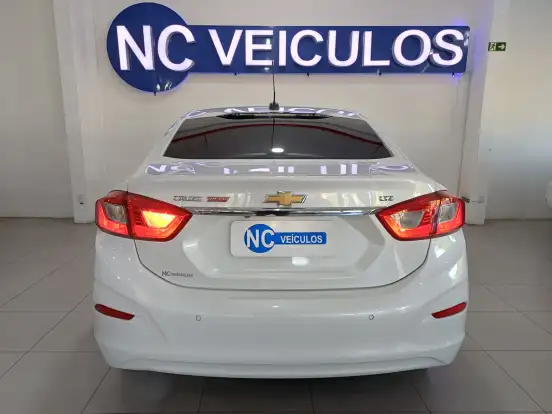 CHEVROLET-CRUZE-2017