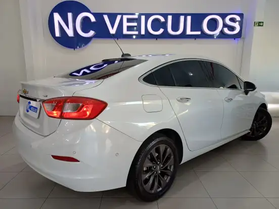 CHEVROLET-CRUZE-2017