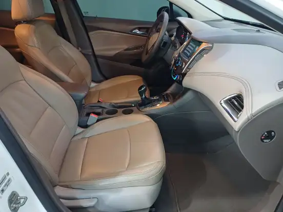 CHEVROLET-CRUZE-2017