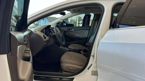 CHEVROLET-CRUZE-2018