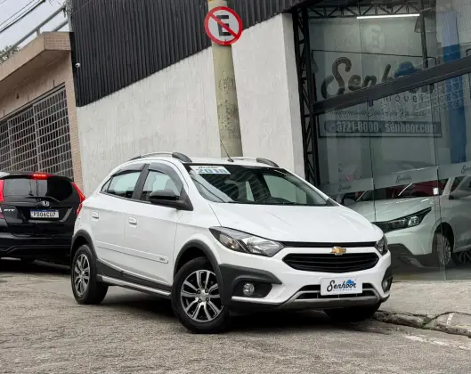 CHEVROLET ONIX 1.4 MPFI ACTIV 8V FLEX 4P AUTOMÁTICO