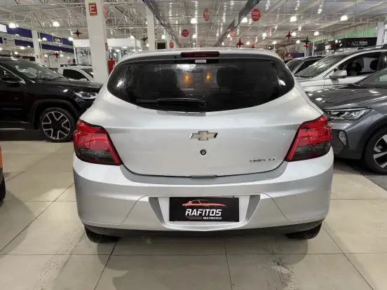 CHEVROLET-ONIX-2013