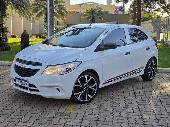 CHEVROLET ONIX 1.0 MPFI JOY 8V FLEX 4P MANUAL