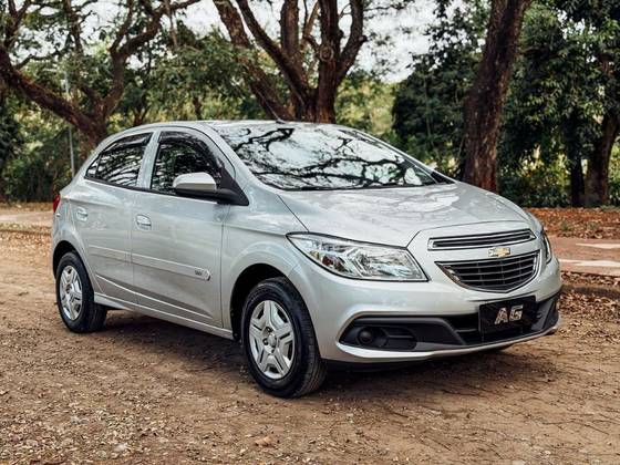 CHEVROLET ONIX 1.0 MPFI LT 8V FLEX 4P MANUAL