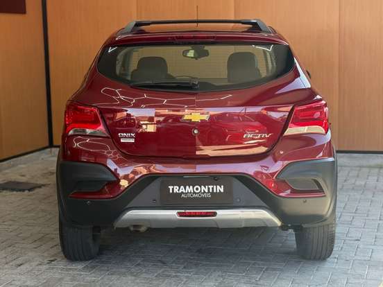 CHEVROLET-ONIX-1.4 MPFI ACTIV 8V FLEX 4P AUTOMÁTICO CHEVROLET-ONIX-2017