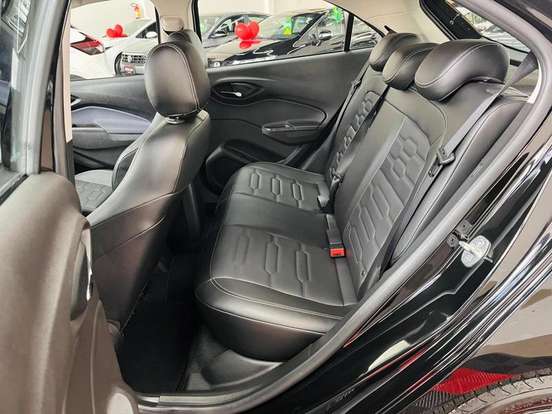 CHEVROLET-ONIX-2018
