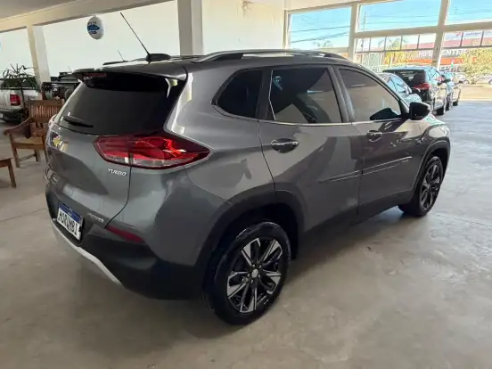 CHEVROLET-TRACKER-2020