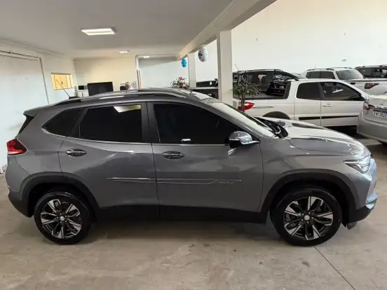 CHEVROLET-TRACKER-2020